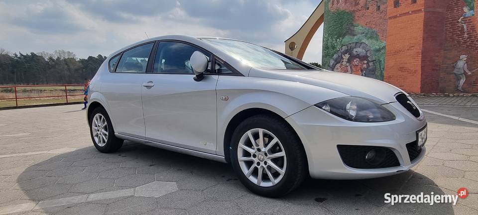 Seat Leon 16 TDI 105 zadbany bogate wyposażenie manualna Pyzdry sprzedam