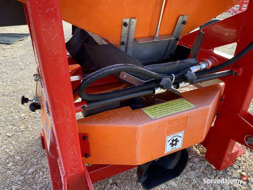 Piaskarka Komunalno Drogowa Zawieszana 850 L1200 Pasturka