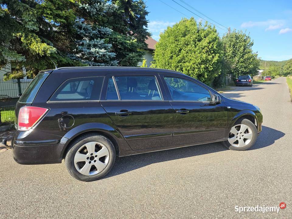 Opel astra H kombi 17 Rumia