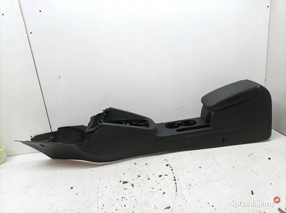 TUNEL ŚRODKOWY PODŁOKIETNIK 5C VW Volkswagen Rok produkcji 2012