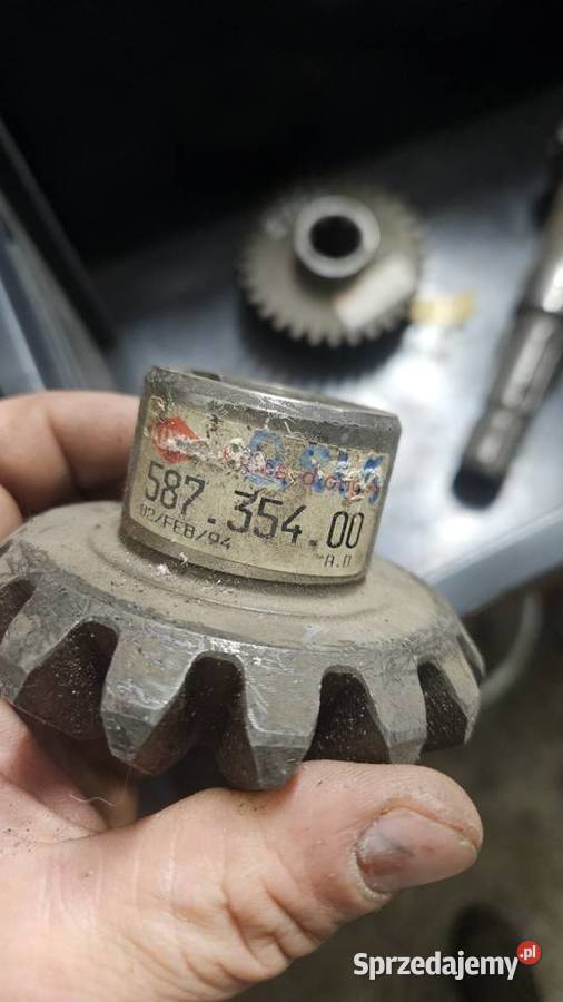 Koło zębate kuhn 58735400 Uniejów