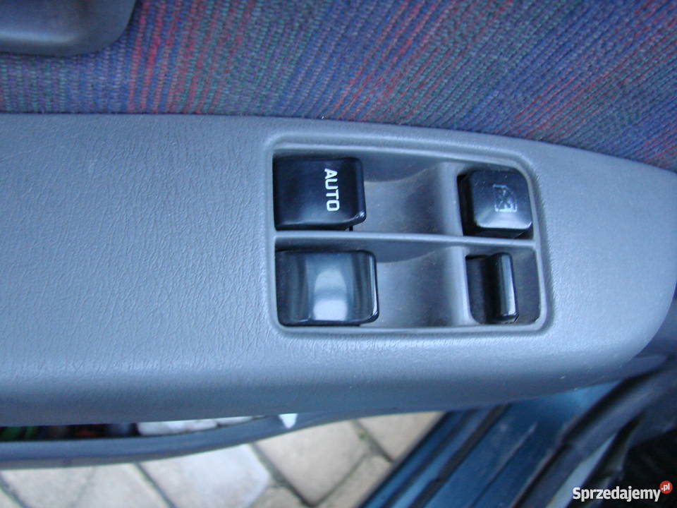 Nissan Micra 1994r wspomaganie el szyby oc do Micra świętokrzyskie Skarżysko-Kamienna