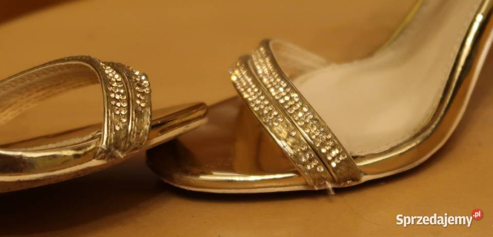Damskie buty sandały firmy DeeZee 38 sprzedam