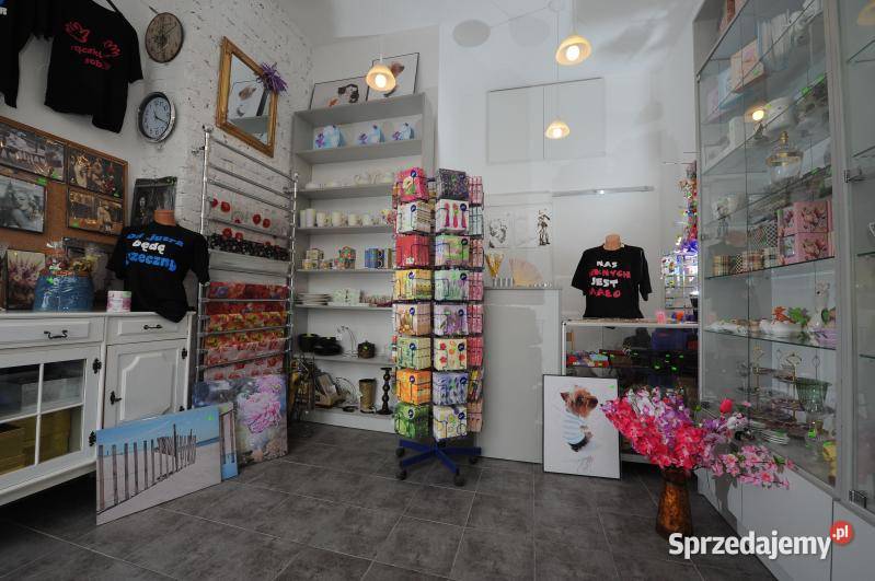 Witryna sklepowa przeszklona regał sklepowy Warszawa