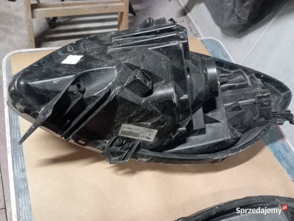 Sprzedam lampę toyota Yaris 2 Lampy robocze Tarnowo Podgórne