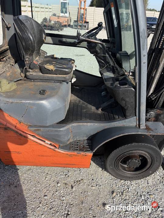 Wózek widłowy Toyota 8FDF25 Triplex 470 Kuchary