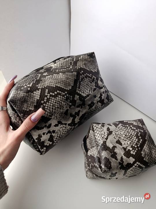 Kosmetyczka skorzana duża zestaw wzór skóry węża Konin