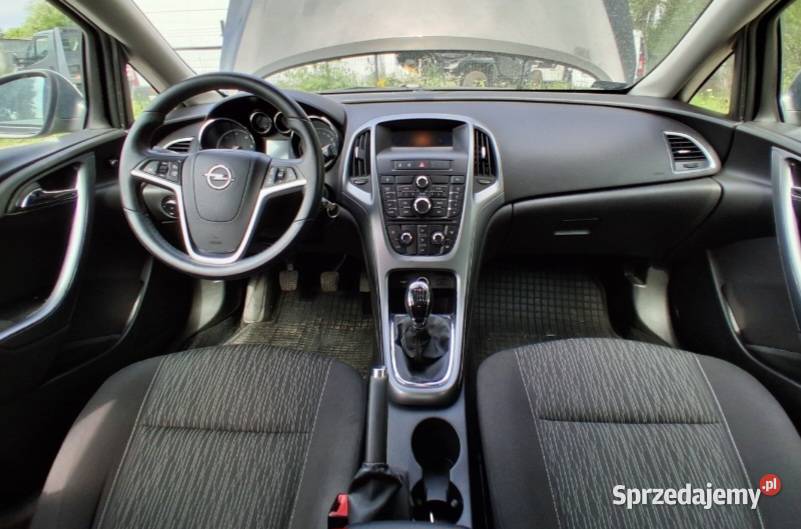 Opel Astra J 16cdti 2013 zadbany sprzedam