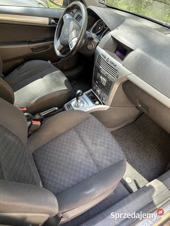 Opel astra H 2004 nieuszkodzony Szczytnica
