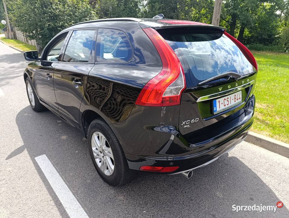 Volvo XC60 D3 150 2015 światła przeciwmgielne Dzierżoniów