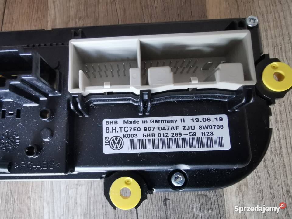Panel klimatyzacji Vw T5 T6 5HB012269 oryginał osobowe dolnośląskie