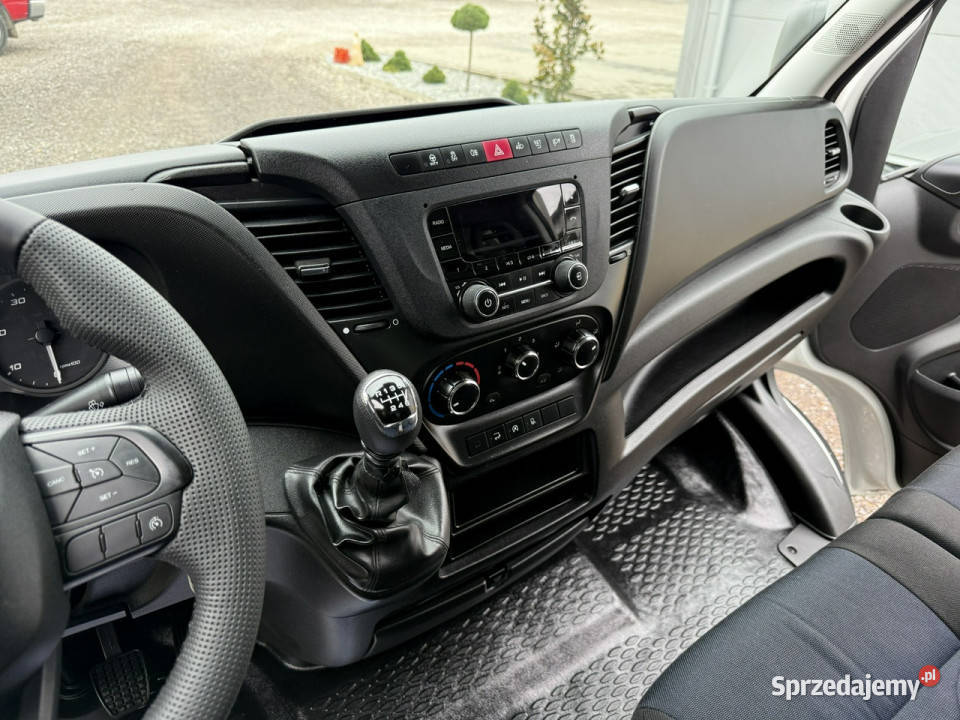 Iveco Daily 35C16 Klimatyzacja Winda PALFINGER Opoczno sprzedam