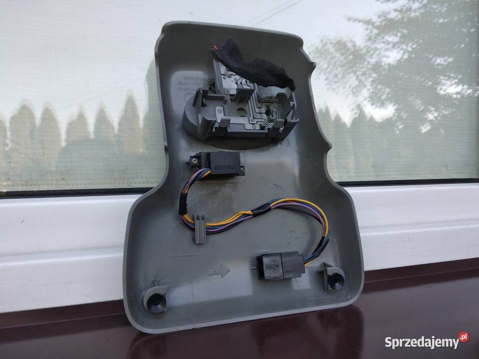 Renault Twingo I 1 lampka oświetlenia kabiny Sieradz