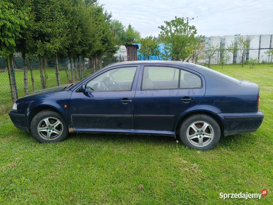 Skoda Octavia I kupiony w Polsce Samochody osobowe Włoszczowa sprzedam