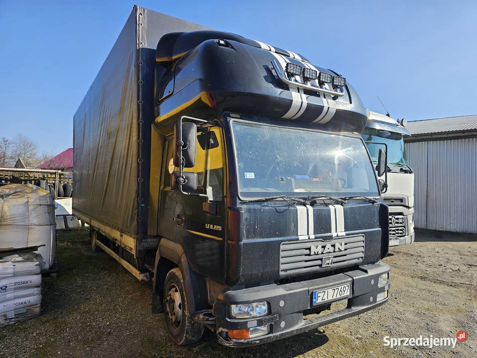 MAN LE 8220 PLANDEKA 720 m 400000km Tarnobrzeg