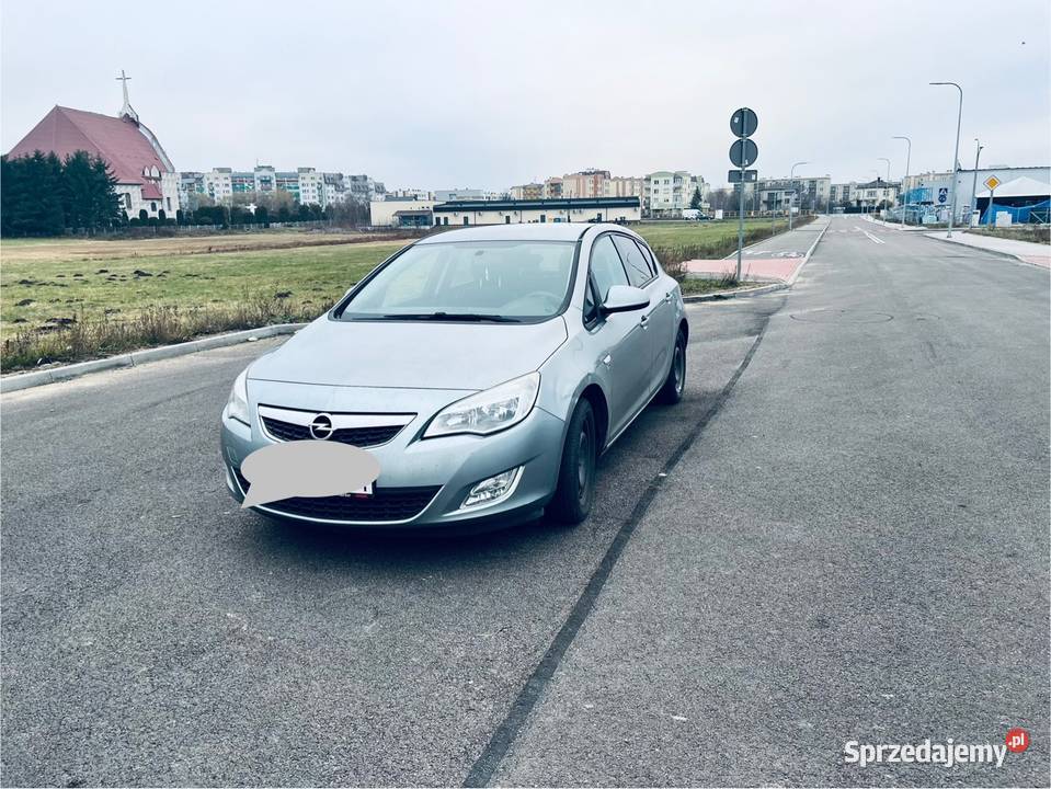 Opel Astra 2012r 1.6benzyna +gaz Bogato wyposażony !!!