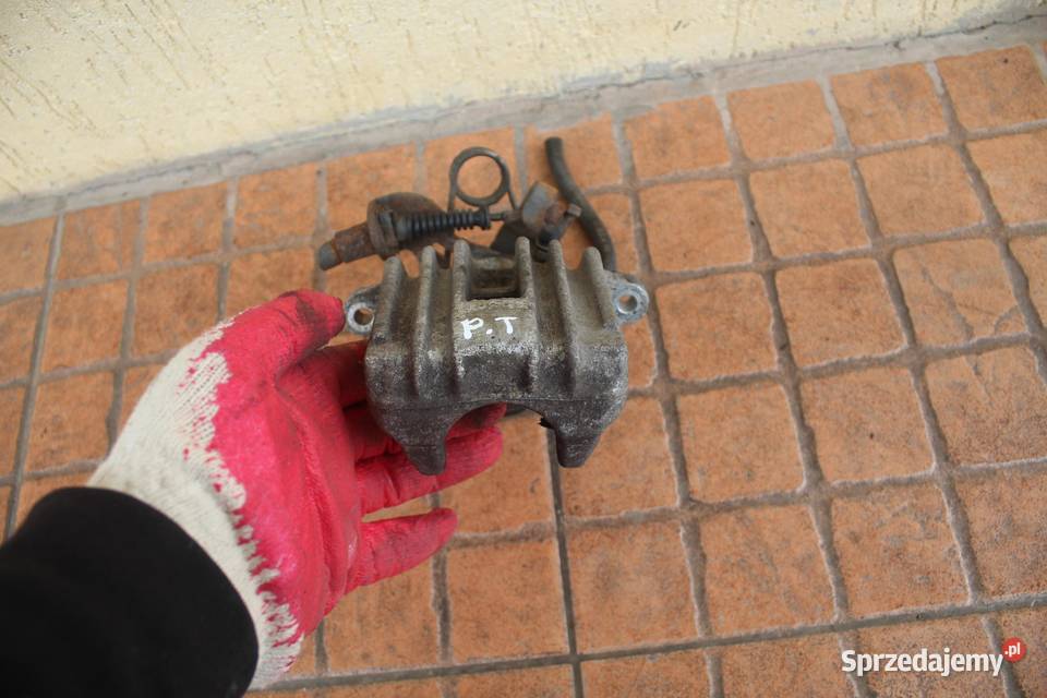 ZACISK HAMULCOWY PRAWY TYŁ AUDI A4 B6 25 TDI wielkopolskie