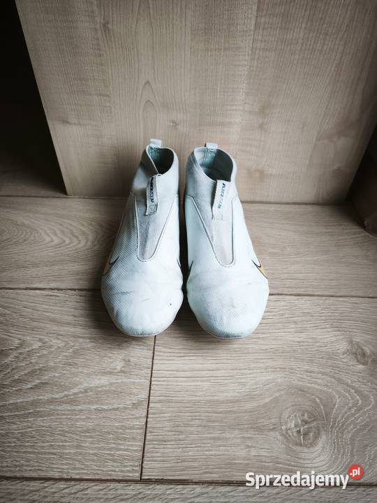 Korki Buty NIKE FZ1535 rozmiar 385 wkładka 23 Łódź