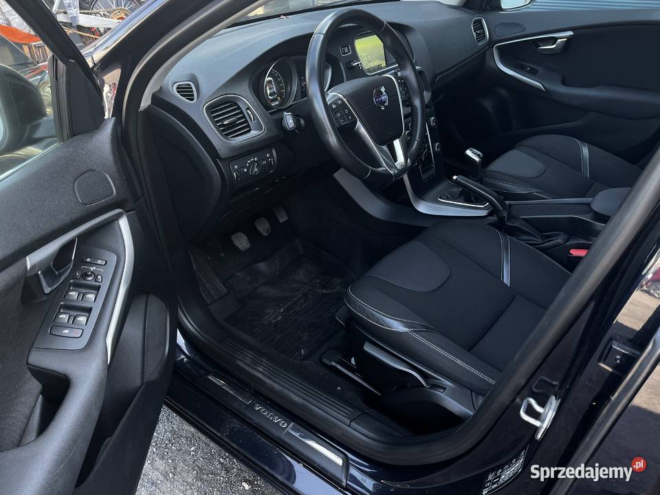 D2 20TD 120 Gwarancja Kamera Navi Mały przebieg Volvo Sanok sprzedam