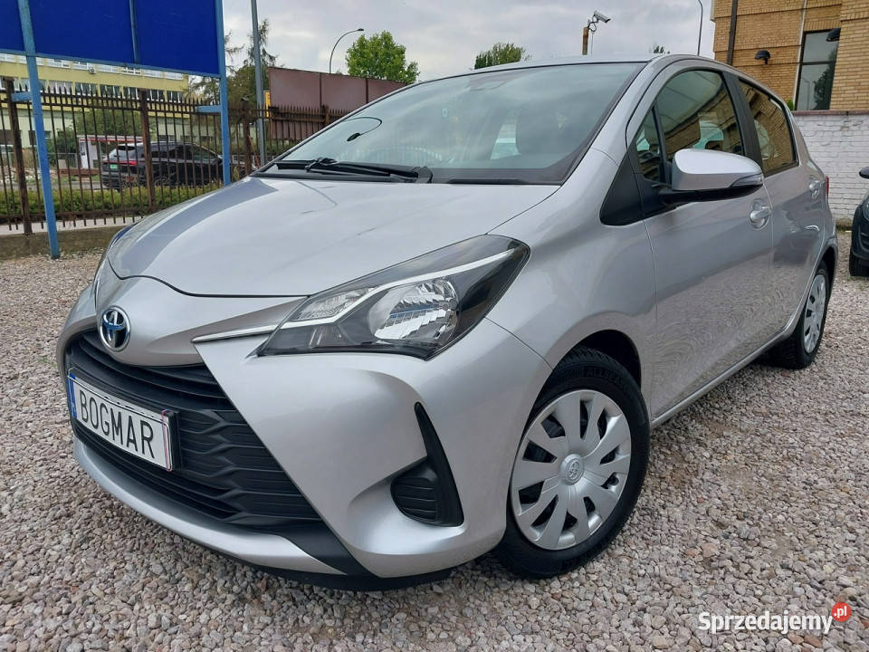 Toyota Yaris SALON 100 bezwypadkowa niski benzyna sprzedam