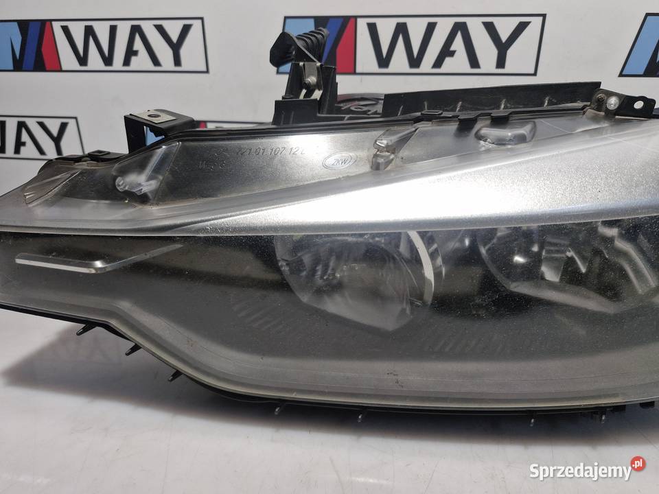 7259523 BMW F30 F31 LAMPA LEWY PRZÓD EUROPA Lampy przeciwmgielne Oświetlenie dolnośląskie