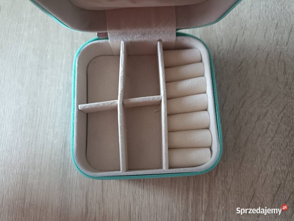 Mała szkatułka na biżuterię turkusowa Kwidzyn