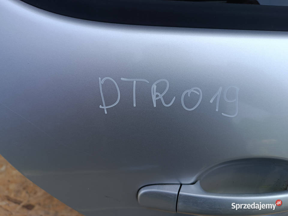 SEAT TOLEDO 2 II DRZWI TYL PRAWY KOD LAK LS7N Słowikowo