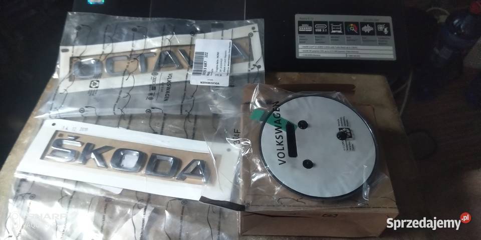 Skoda Octavia III Logo napisy klapy tylniej części blacharskie Karoseria