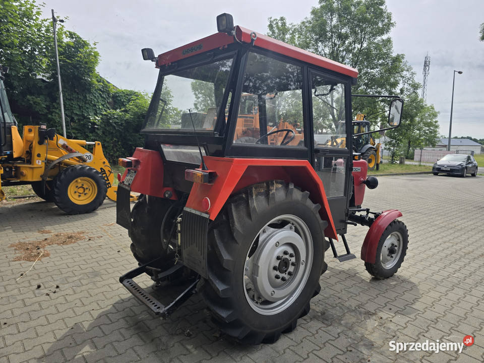 Ciągnik URSUS C330 z kabiną Ursus lubuskie Tarnówek