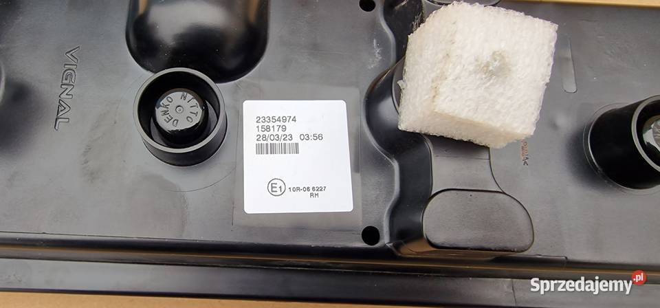 VOLVO FH4 FH5 LAMPA LED PRAWY TYŁ PRAWA TYLNA Bieleń