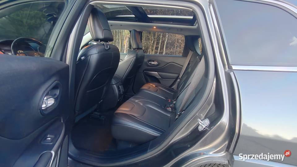 Jeep Cherokee 2021 Rodzinny Zadbany benzynaLPG 3239cm3 Cherokee Cherokee Łódź