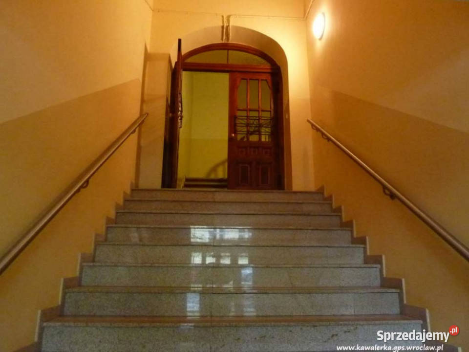 Sprzedam kawalerkę Wrocław Krzyki balkon