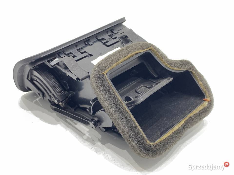 KRATKA NAWIEWU LEWY PRZÓD VW PASSAT B7