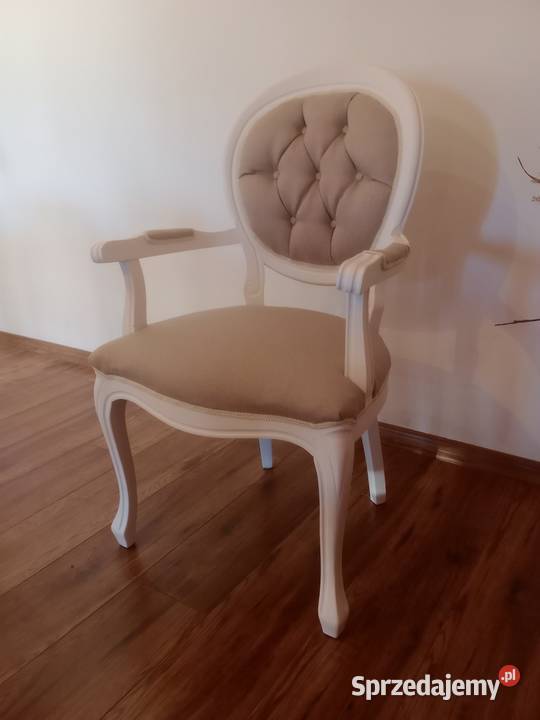 Stylowy Fotel Ludwik Renowacji Biel i Len Lusówko