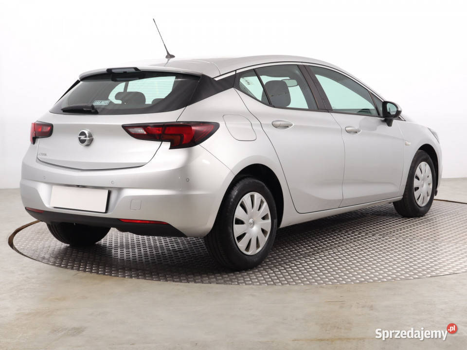 Opel Astra 14 T wielofunkcyjna kierownica Bielany Wrocławskie