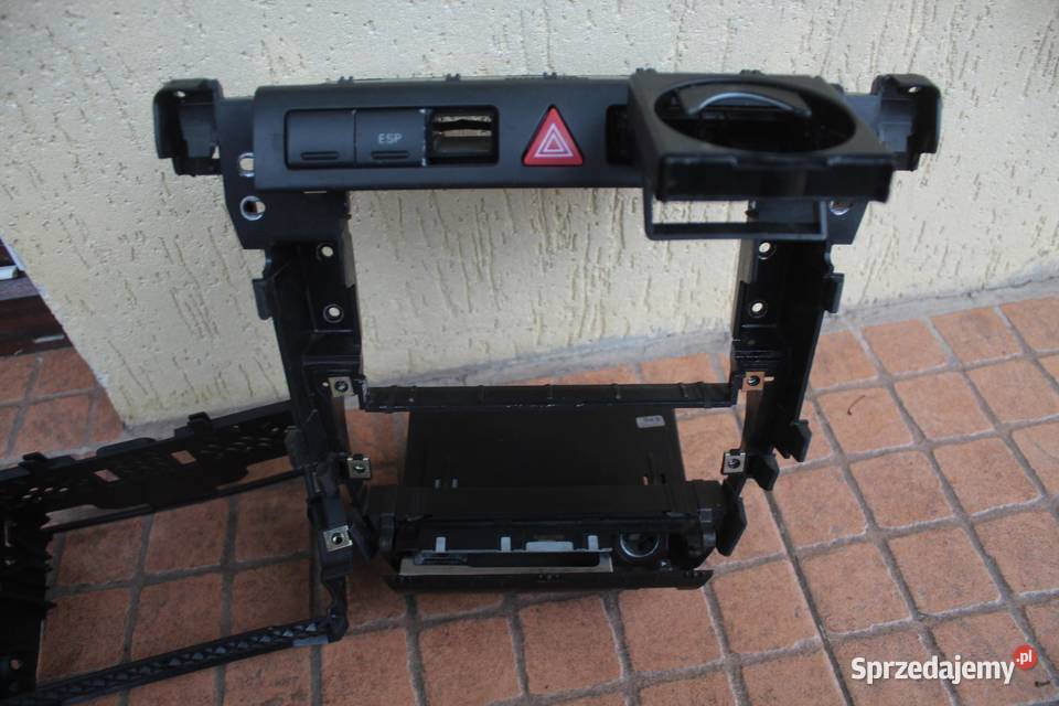 RAMKA STELAŻ RADIA NAWIGACJI 2 DIN AUDI A6 C5 sprzedam