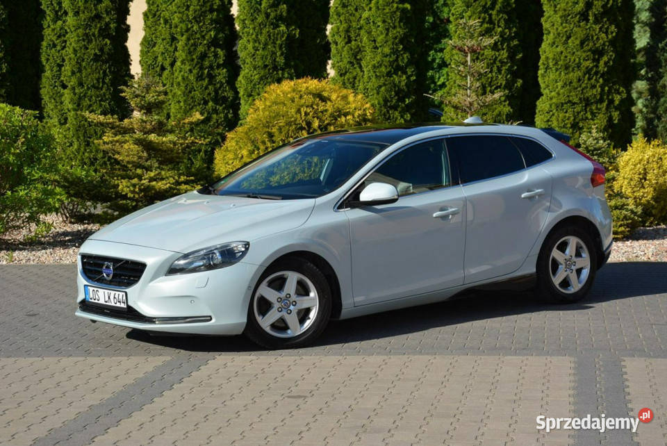Volvo V40 Panorama biXenon Ledy Kamery Blis nieuszkodzony Ostrów Mazowiecka