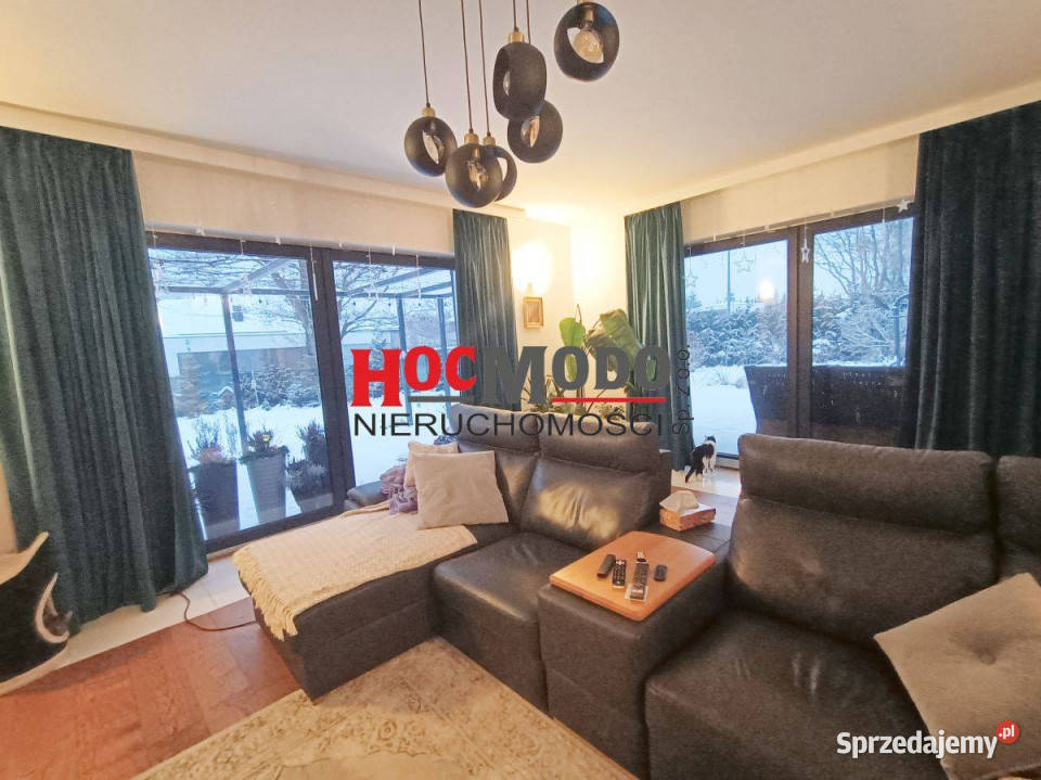 Nowoczesny dom z niezależnym lokalem użytkowym Jabłonna