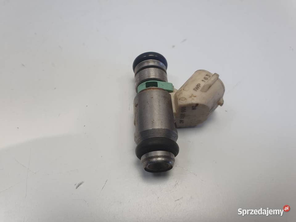 VW Golf V 14 16V WTRYSKIWACZ wtrysk IWP163 Janów sprzedam