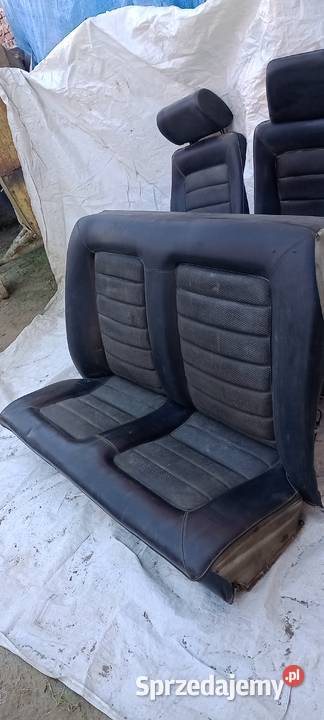 Opel Manta A komplet siedzeń przód i tył Rok produkcji 1974 Fotele i kanapy Stargard sprzedam