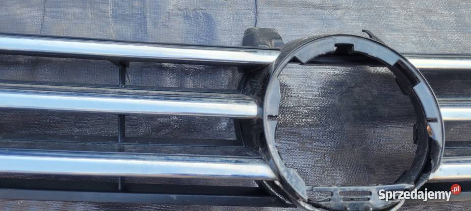 VW TOURAN II 5TA GRILL ATRAPA Ruda Śląska