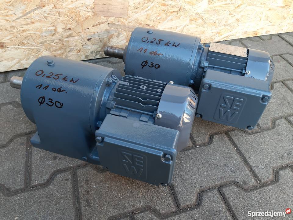 Motoreduktor 025 kW11 obr inne Leszno sprzedam