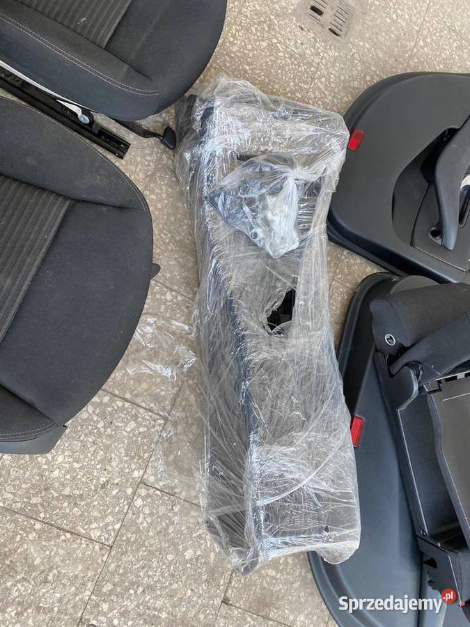 FOTELE TAPICERKA MERCEDES W 213 kombi 2000cm3 Wola Murowana