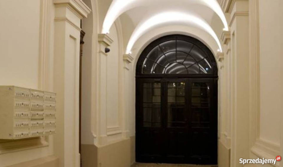 STRYCH KRAKOW CENTRUM od podwórza Kraków