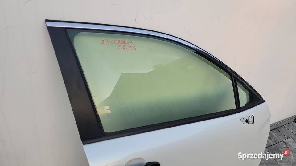 DRZWI PRAWE PRZÓD TOYOTA COROLLA CROSS 2023 KOD Bochnia