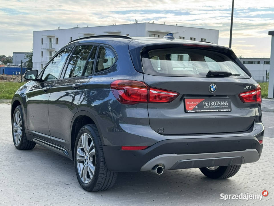 BMW X1 20 150 xDrive LED Nawigacja Kamera Skóra komputer pokładowy sprzedam