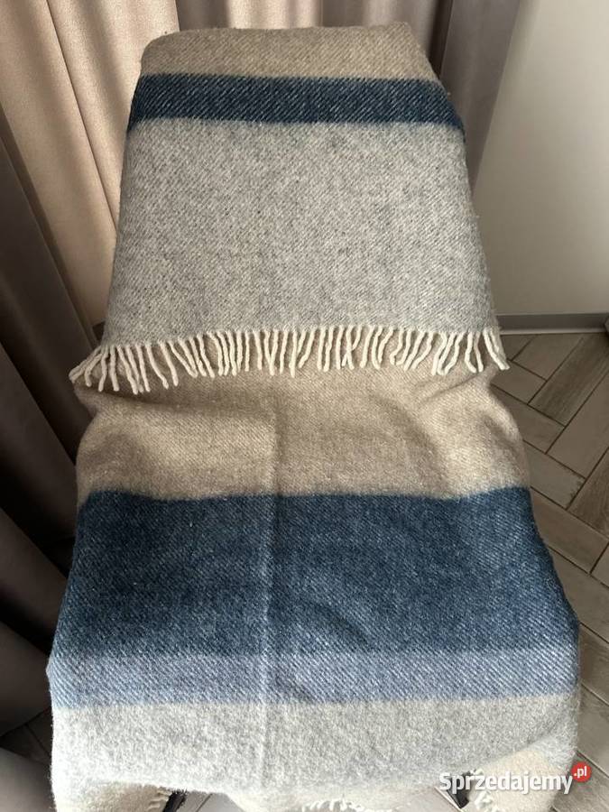 Koc pled motyw pasy 100 wełny 150x180 beżowy Łódź