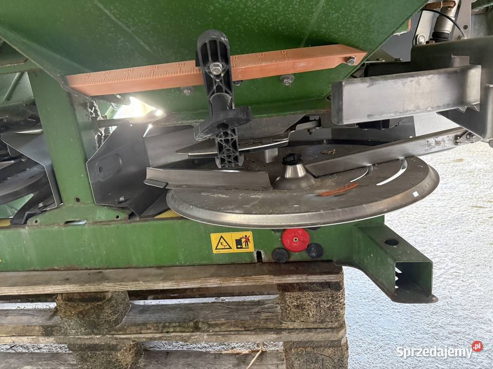 Rozsiewacz Amazone M 1501 Rozsiewacze nawozów