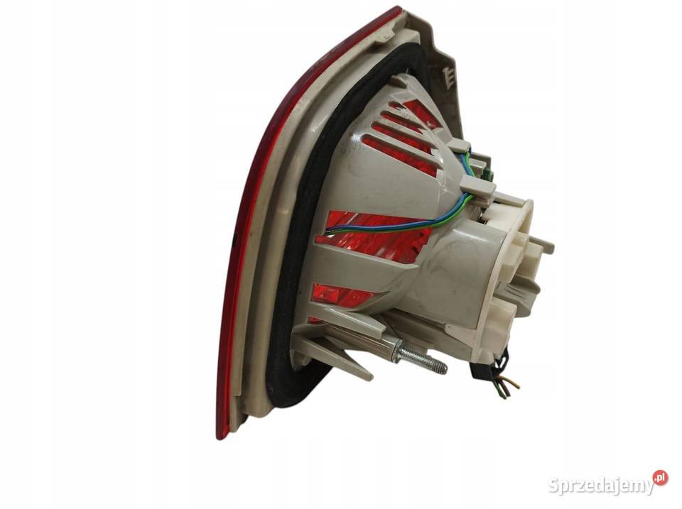 LAMPA TYŁ W KLAPĘ PRAWA SEDAN LIFT LCI Bmw Seria sprzedam