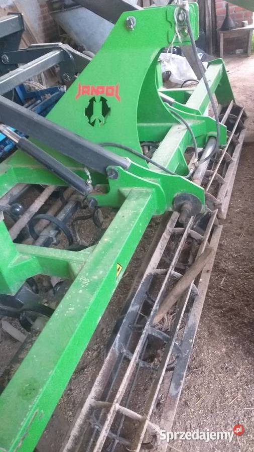 Agregat uprawowo siewny Wiszenki